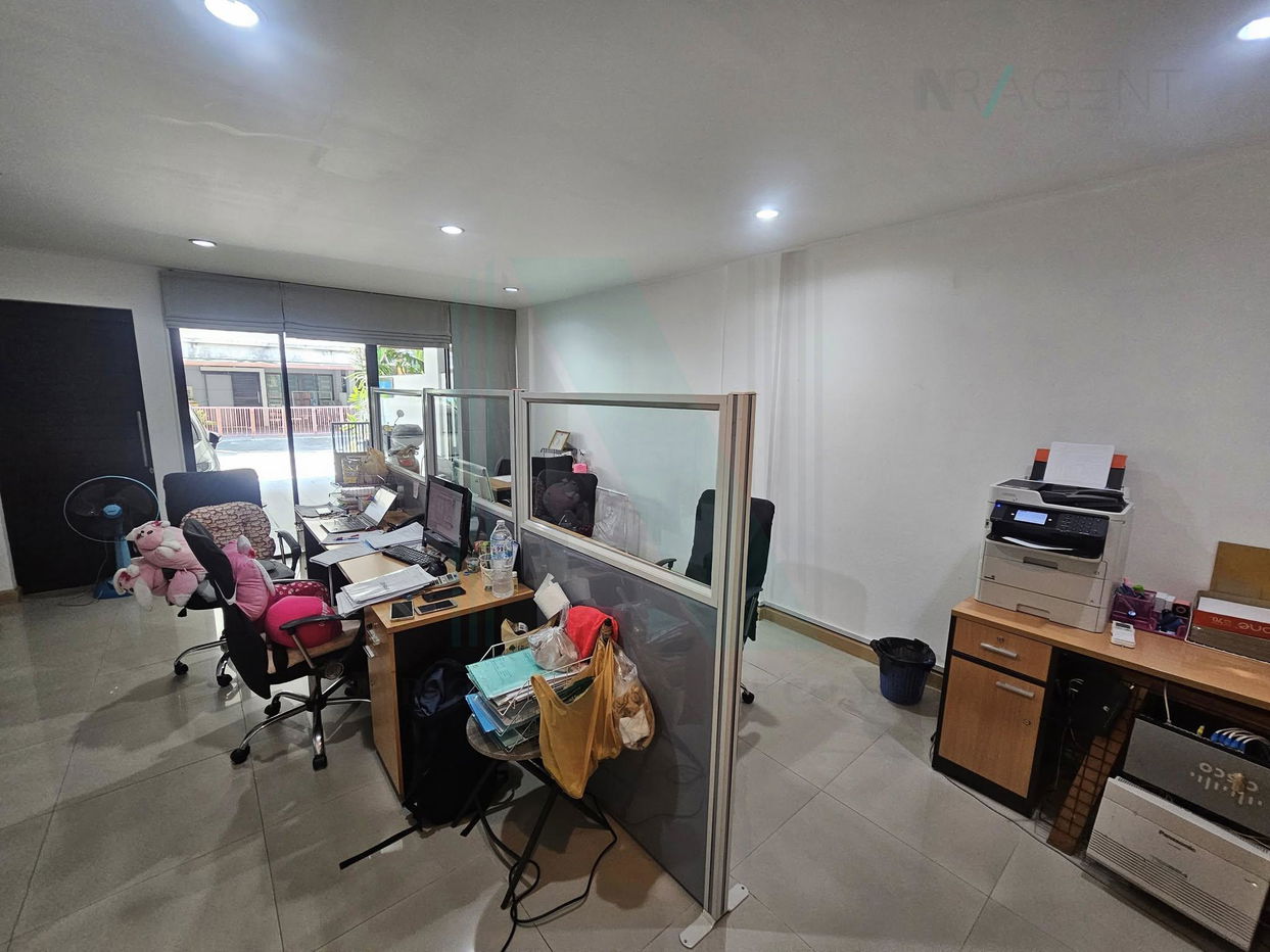 รูป 📌 ขายทาวน์เฮาส์ โครงการ อารียา แมนดาริน่า รัชดา-สุทธิสาร 4 ชั้น 3 ห้องนอน 4 ห้องน้ำ - รูปที่ 2/8