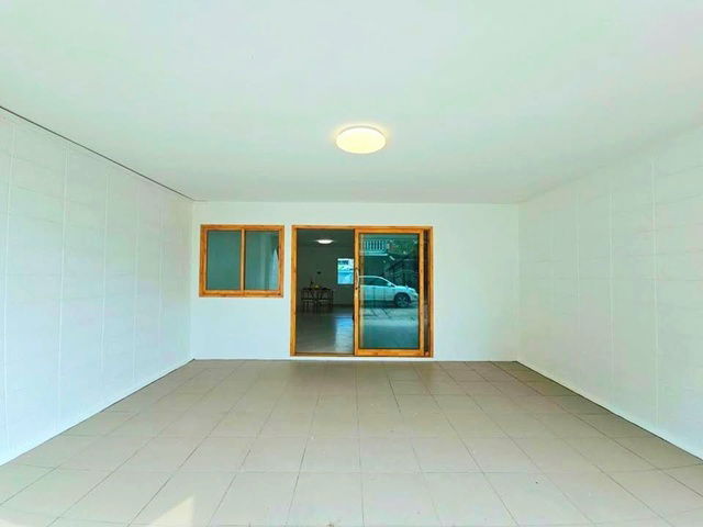 picture Big C Rattanathibet 2, 800 m. MRT BangKrasor 900m. 3-story townhouse for rent completely renovated 2 - 8/8