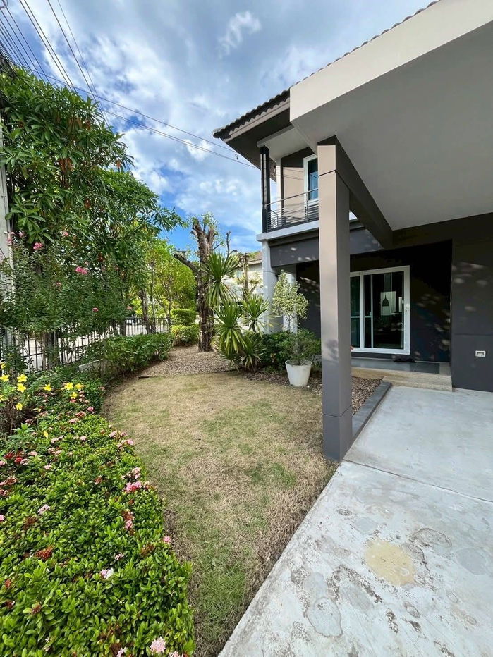 รูป ขาย 𝐈𝐧𝐢𝐳𝐢𝐨 𝐋𝐚𝐧𝐝 𝐚𝐧𝐝 𝐇𝐨𝐮𝐬𝐞 | เชียงใหม่ บ้านตัวอย่างโครงการ บิ้วอินทั้งหลัง เฟอร์ครบ แปลงมุม หน้าบ้านติดคลับเฮ้าส์ T.0946511456 - รูปที่ 3/22