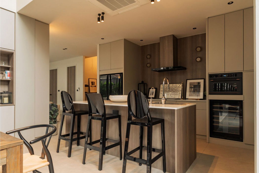 รูป ให้ เช่า ทาวน์โฮม ทาวน์โฮมหลังใหญ่ 3 ชั้น ซอยปรีดี26 มีสระน้ำเกลือพร้อมลิฟต์แก้ว สุขุมวิท 71 486 ตรม 60 ตรว 4นอน5น้ำ และห้องผู้สูงวัย - รูปที่ 5/12