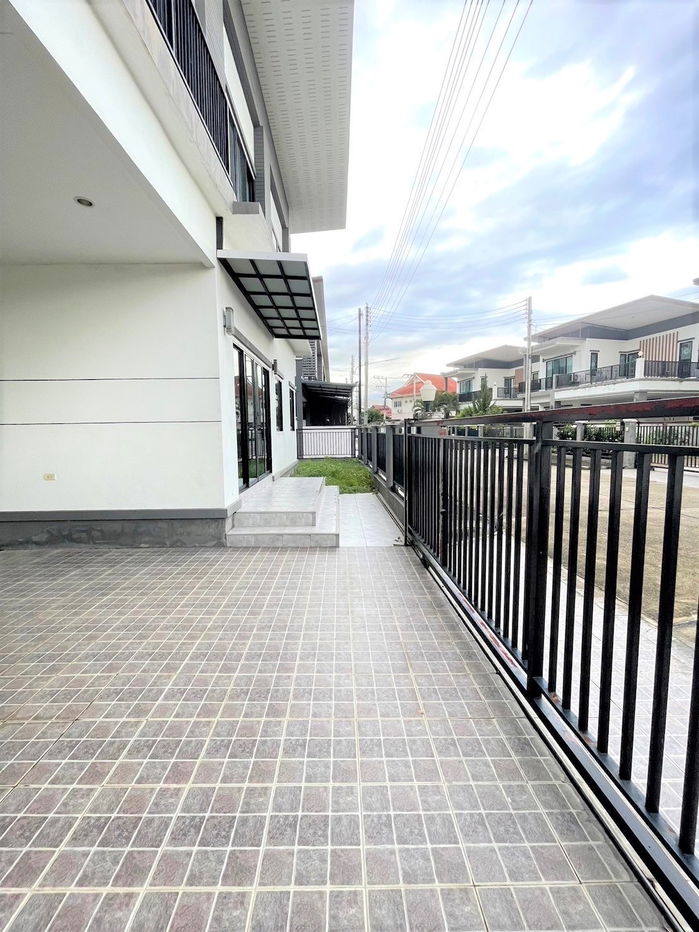 รูป ให้เช่าบ้านเดี่ยวสองชั้น  3 ห้องนอน 2 ห้องน้ำ 1 ห้องรับแขก 1 ห้องครัว   - รูปที่ 3/22