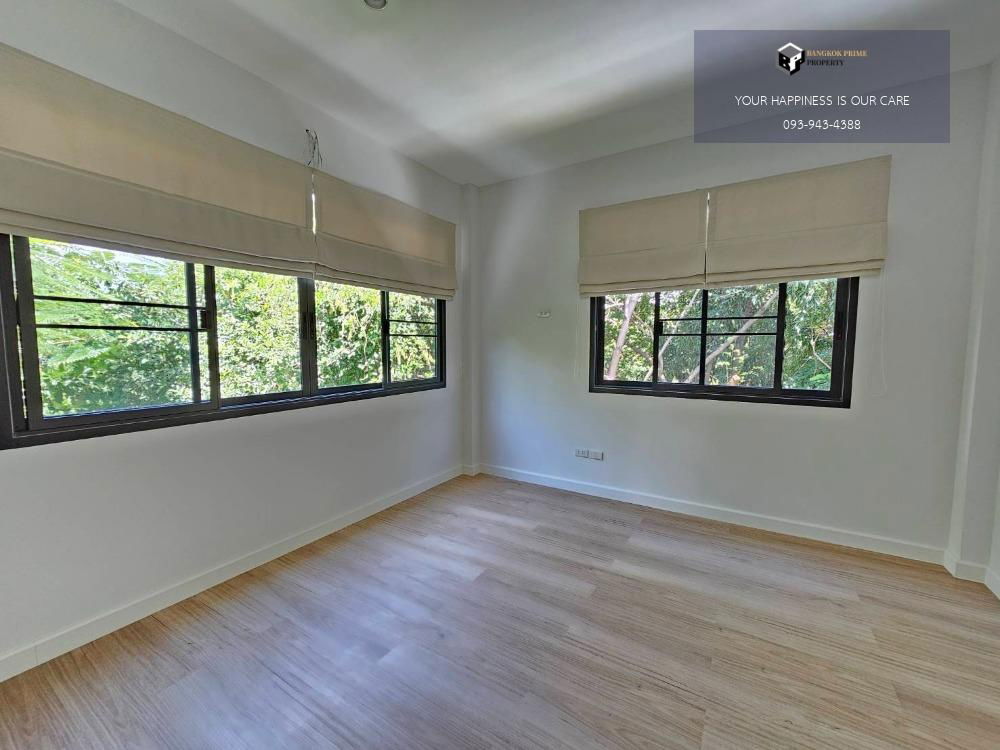 picture Modern home in Soi Phutthabucha 34 Corner plot next to a private garden, South-facing with great natural breeze 🏡 现代风独栋住宅, 佛陀布查34巷 #2025103112717 - 8/14