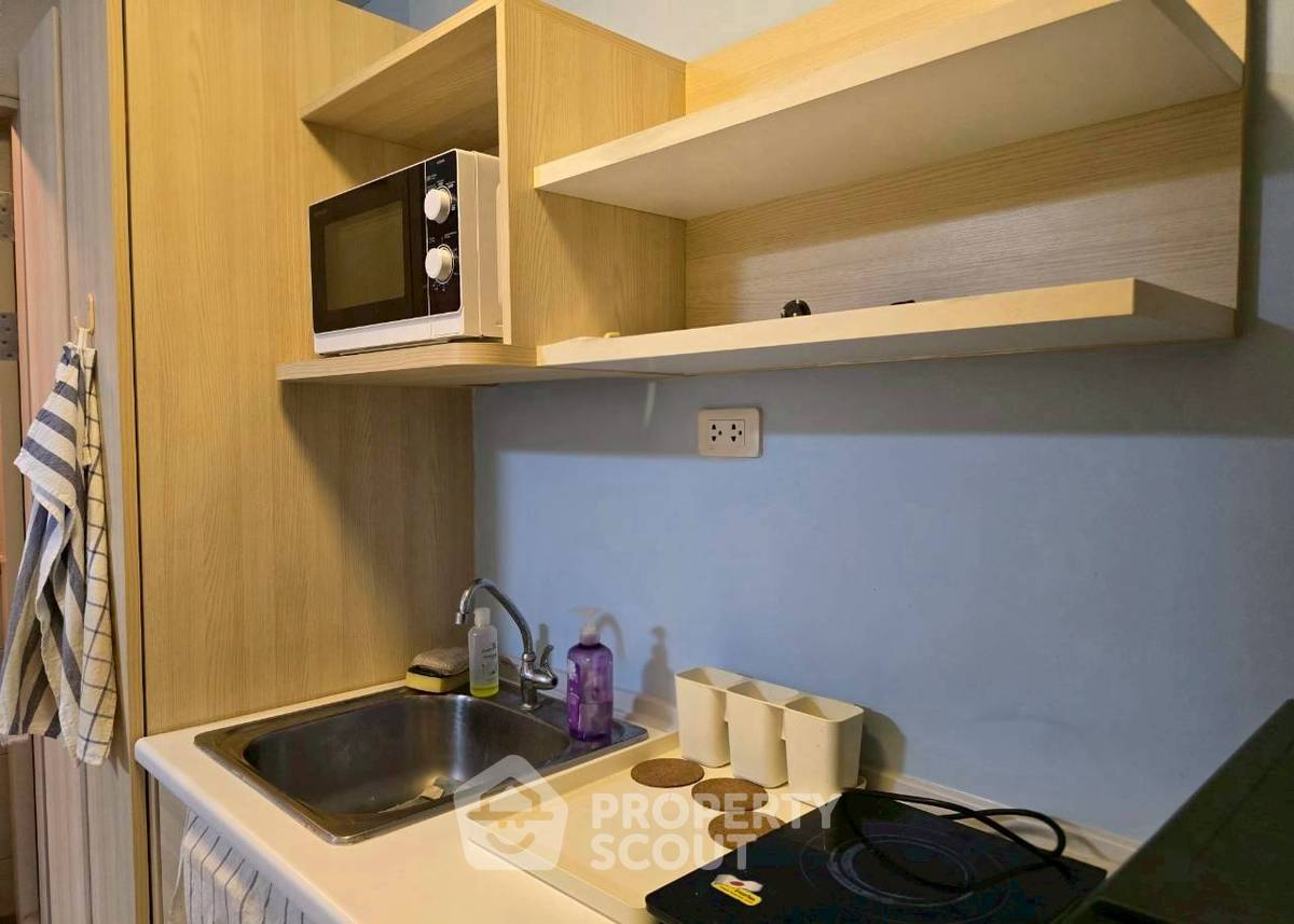 picture Studio Condo at Elio Del Ray near BTS Udom Suk (ID 2386503) - 7/11