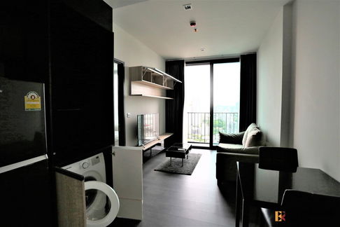 🔥🔥The Edge Sukhumvit 23 Comfortable and Ready to Move-in near BTS Asok