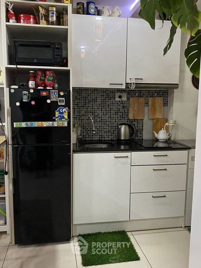 picture 2-BR Condo at Siam Oriental Plaza close to Phratamnak (ID 2385302) - 11/29