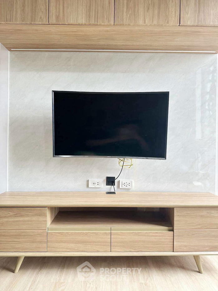 picture 2-BR Condo at Life Asoke - Rama 9 near MRT Phra Ram 9 (ID 2383323) - 3/4