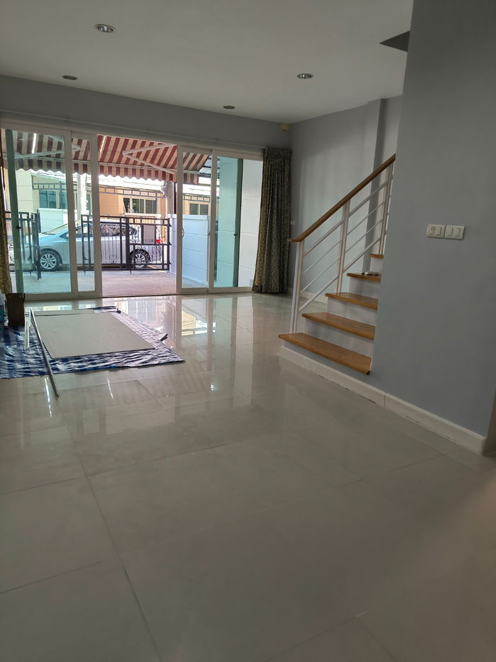 picture For rent 20,000 baht, Baan Klang Muang Suksawat, newly renovated, on Suksawat main road, next to Homepro Suksawat shopping mall. - 2/22