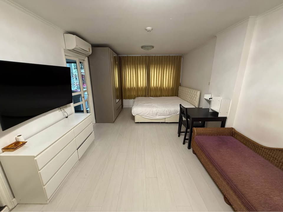 picture For rent  Lumpini Place Narathiwatratchanakarin Floor 2 , 30 sq.m. - 1/5