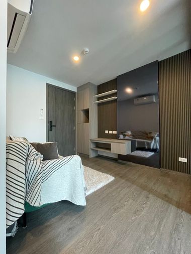 Line id : @mheeploichao - ปล่อยเช่า Brixton ชั้น 3 ห้องใหญ่ มี 1 ห้องนอน 1 ห้องทำงาน ติดถนนสุขุมวิท แยกกรอกยายชาระยอง