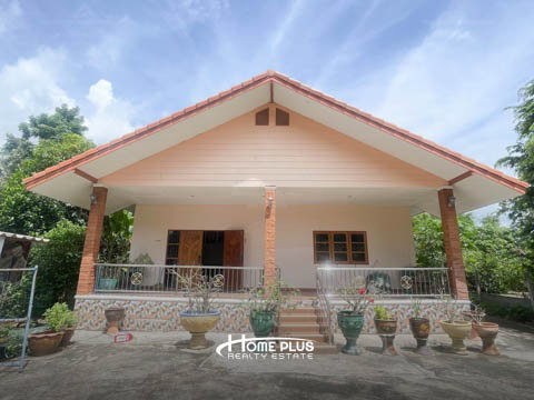 ที่ดินบ้านเดี่ยวชั้นเดียวตำบลเชิงกลัด อำเภอบางระจัน สิงห์บุรี เนื่อที่ 204 ตารางวา