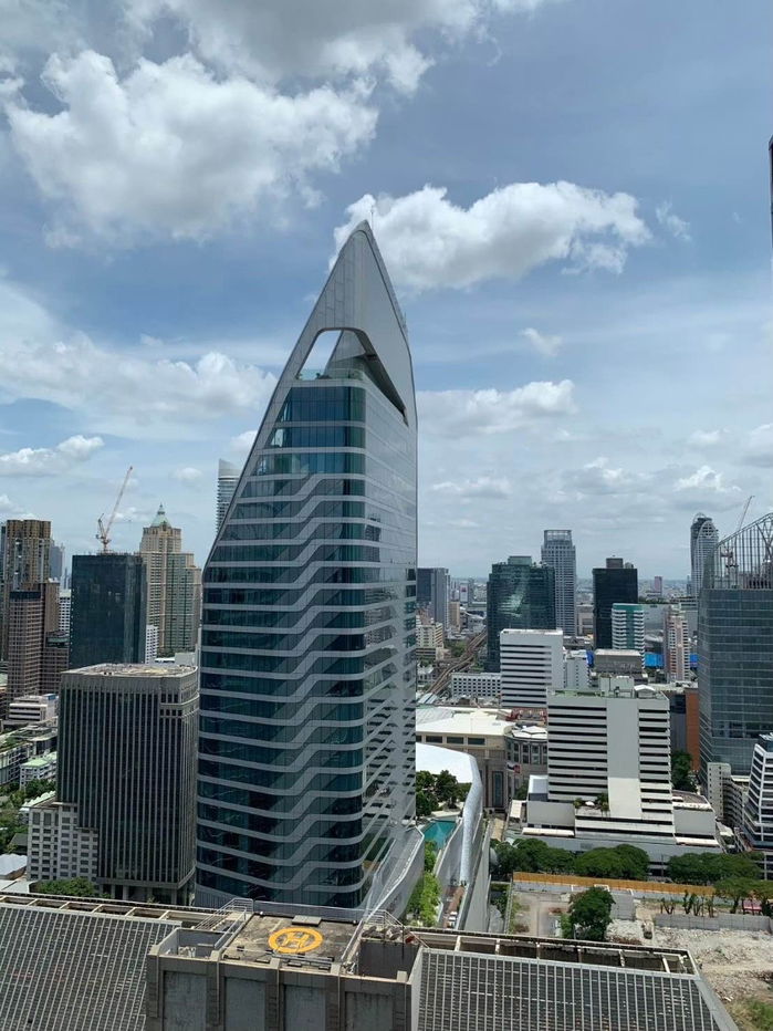 picture BTS ploenchit 100 m. Price  39,000 Baht Condo Noble Ploenchit ( Rental ) - 19/25