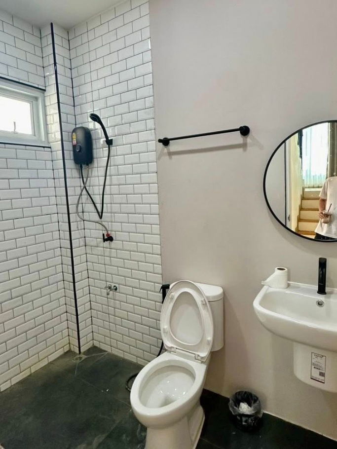 รูป ให้เช่าบ้านเดี่ยวสองชั้น  3 ห้องนอน 2 ห้องน้ำ 1  ห้องครัว  2  ที่จอดรถ - รูปที่ 7/8