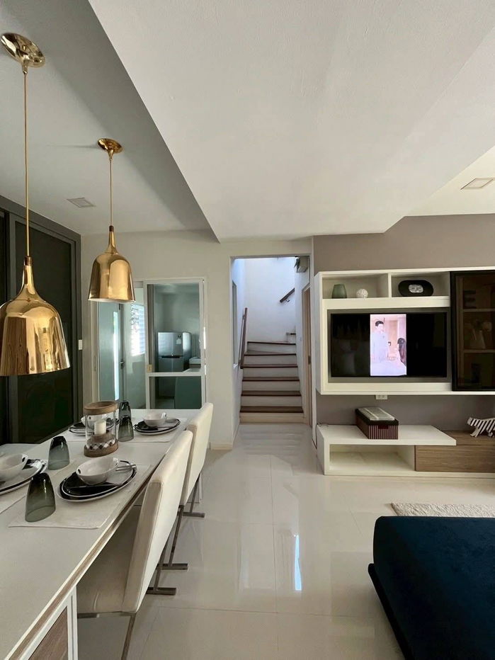 รูป ขาย 𝐈𝐧𝐢𝐳𝐢𝐨 𝐋𝐚𝐧𝐝 𝐚𝐧𝐝 𝐇𝐨𝐮𝐬𝐞 | เชียงใหม่ บ้านตัวอย่างโครงการ บิ้วอินทั้งหลัง เฟอร์ครบ แปลงมุม หน้าบ้านติดคลับเฮ้าส์ T.0946511456 - รูปที่ 19/22