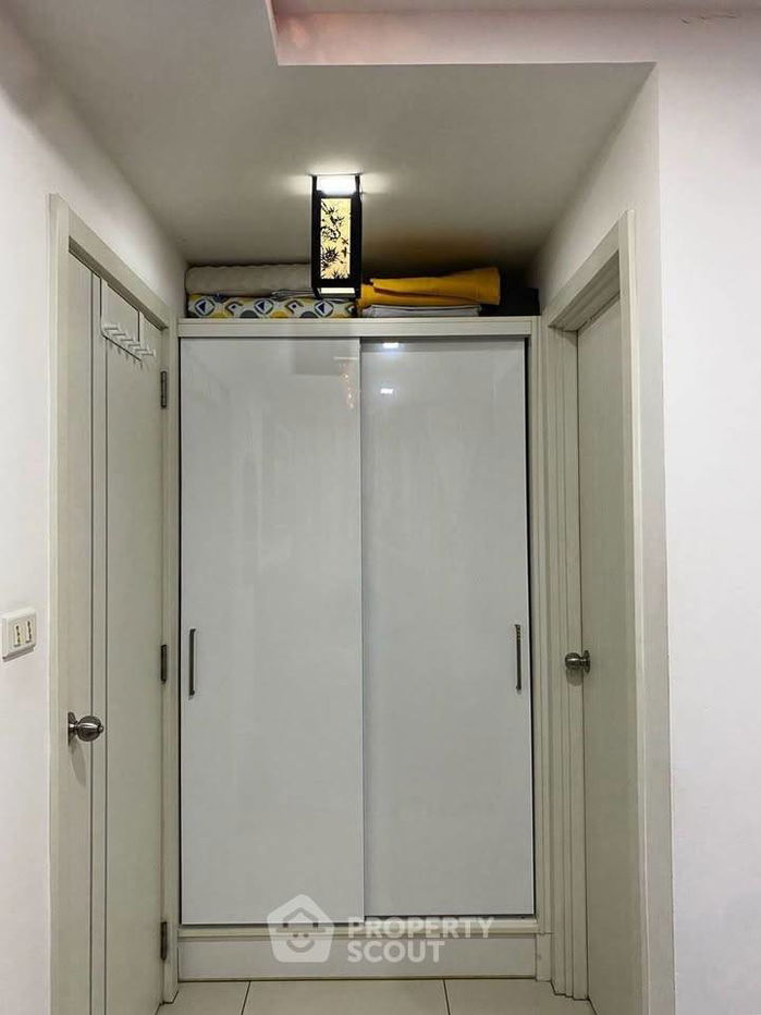 picture 2-BR Condo at Siam Oriental Plaza close to Phratamnak (ID 2387667) - 15/29