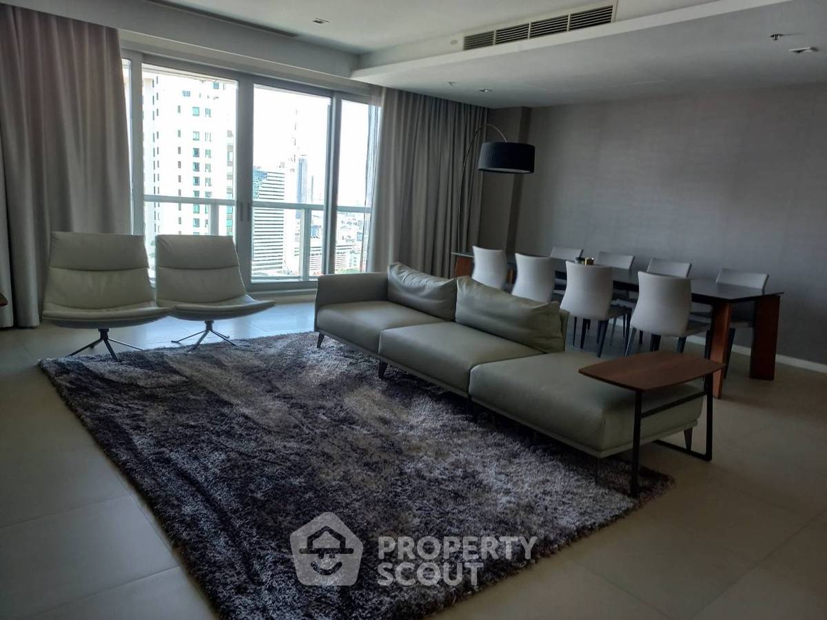 picture 3-BR Condo at The River Condominium near BTS Saphan Taksin (ID 2386682) - 1/8
