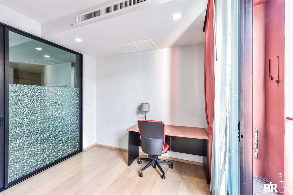 picture Noble ReD Hot Unit, Available for a Limited Time near BTS Ari - 8/10