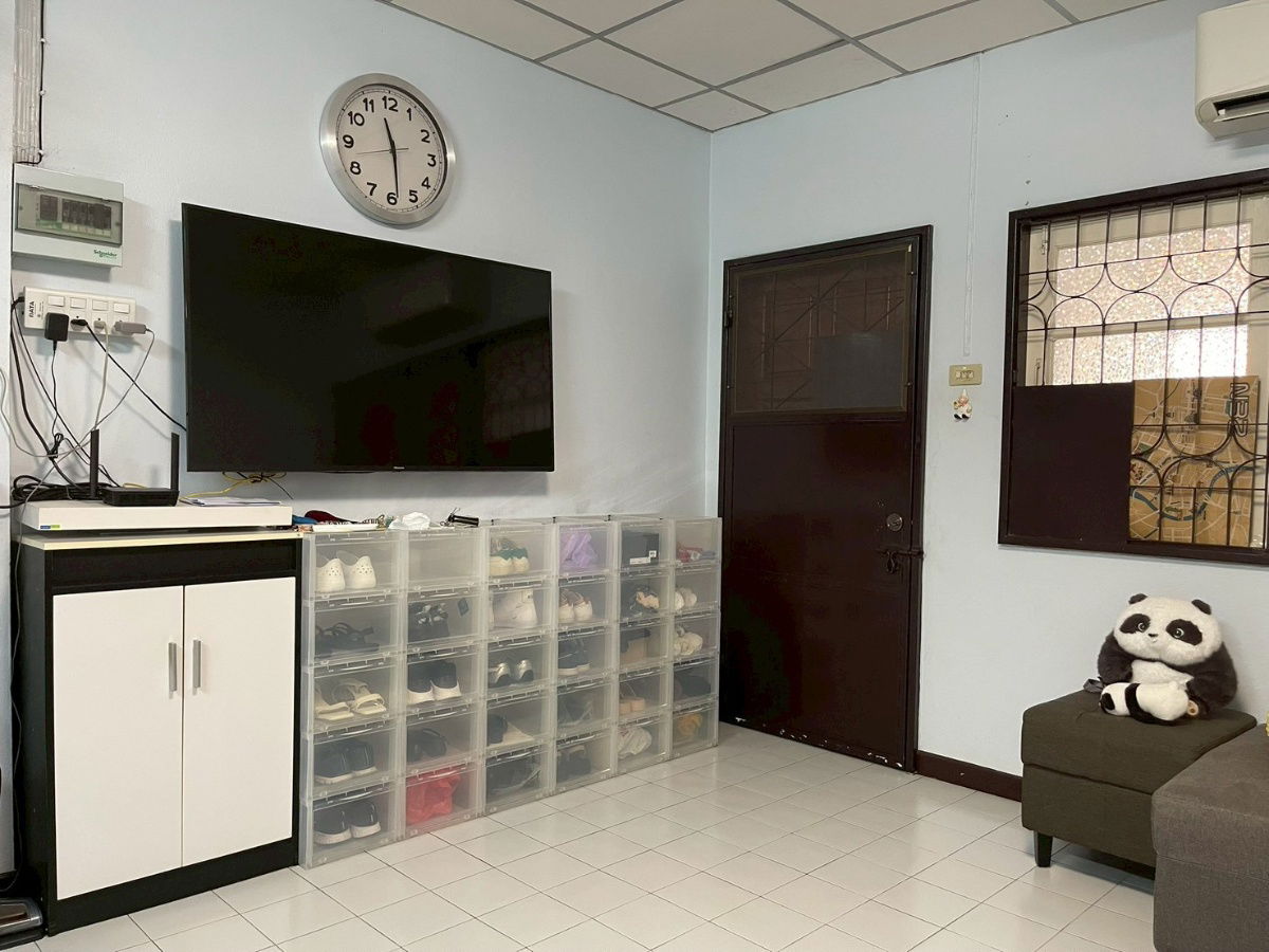 รูป ขายทาวน์เฮาส์ 3 ชั้น ทำเลทอง ถนนนวมินทร์ ซอย 85 เข้าซอยเพียง 700 เมตร#LB07 – 001125 - รูปที่ 4/22