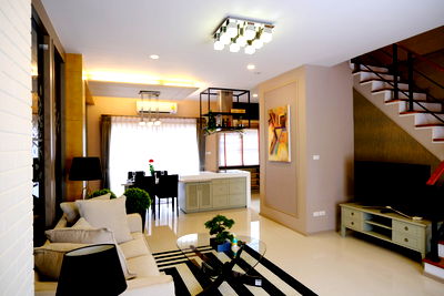 Townhouses for sale Lak Mueang Shrine, Pathum Thani : The Most Beautiful Home in the Village! Fully Decorated Show House — 2-Storey Corner Townhome  Grand Ville Village, Pathum Thani–Sai Nai.