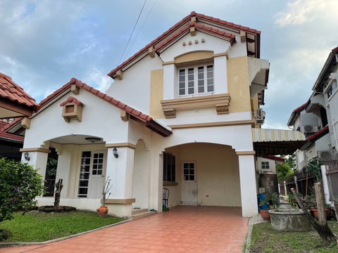 ให้เช่าบ้านเดี่ยว 2 ชั้น พร้อมสวนหลังบ้านขนาดใหญ่ ประชาชื่น-สามัคคี