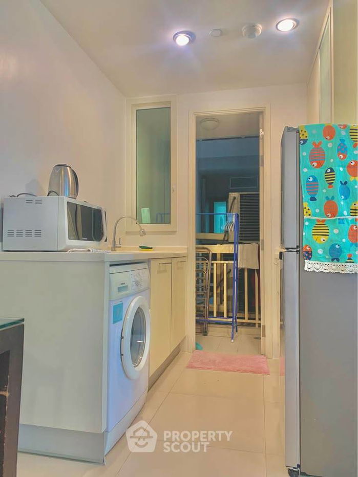 picture 1-BR Condo at Manhattan Chidlom near BTS Chit Lom (ID 2384920) - 8/8