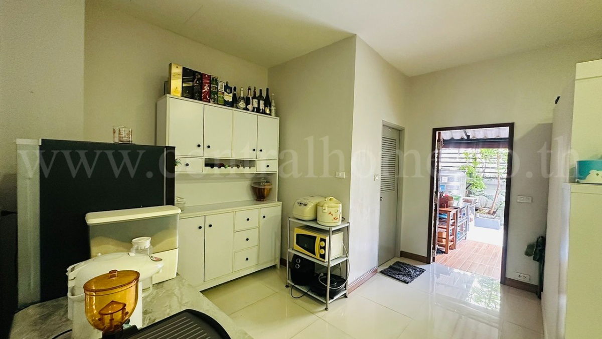 รูป ทาวน์โฮม 3 ชั้น 45 ตร.วา ซอยรามคำแหง 65 (ลาดพร้าว 122 มหาดไทย) พร้อมอยู่ - รูปที่ 9/19