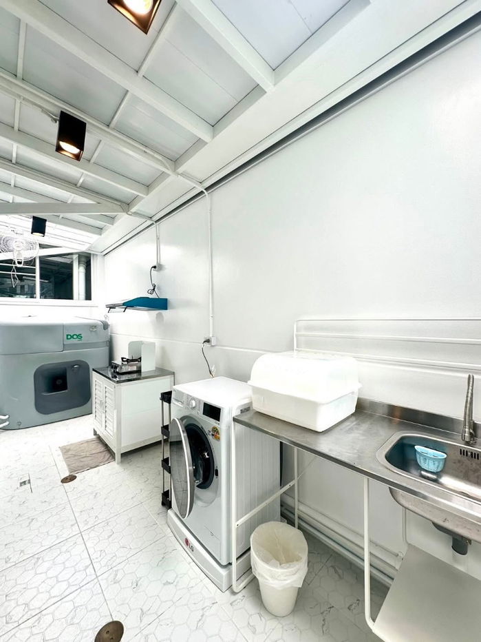 รูป #ให้เช่าบ้านอินดี้2บางนารามคำแหง2 💫 บ้านหน้าสวนแต่งครบพร้อมอยู่ 3 ห้องนอน 3 ห้องน้ำ ใกล้เมกะบางนาเพียง 9 นาที! - รูปที่ 9/18