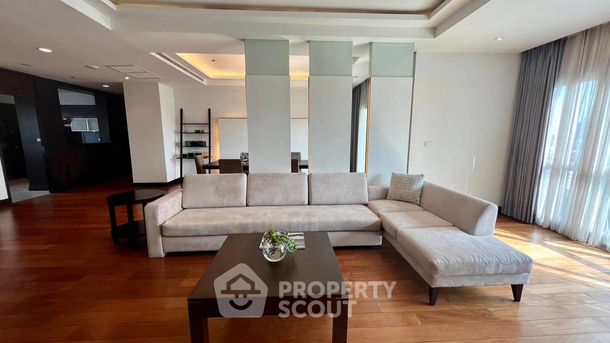 รูป คอนโด 4-ห้องนอน ที่ รอยัล เรสซิเดนท์ พาร์ค ใกล้ BTS เพลินจิต (ID 1896136) - รูปที่ 1/19