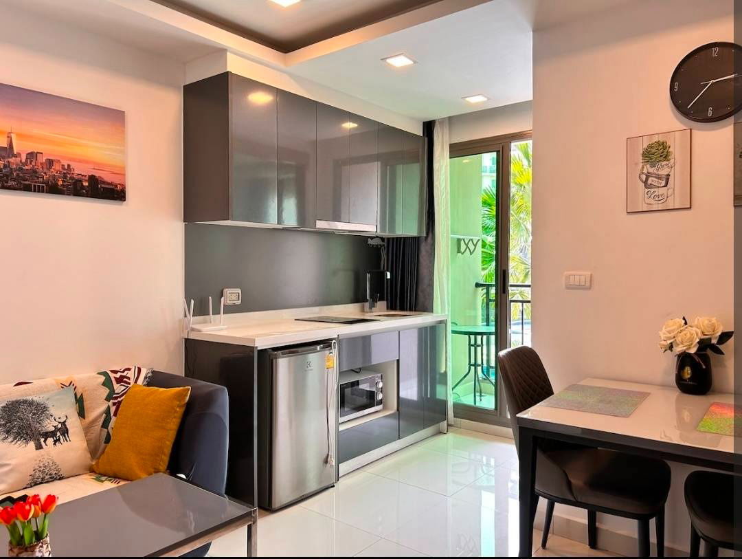 picture For Sale! Arcadia Beach Continental Pattaya – 1 Bedroom | Pool View | Great Deal! - 14/20