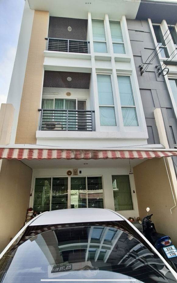 รูป 🌟 “ทาวน์โฮม 3 ชั้นใจกลางลาดพร้าว | บ้านกลางเมือง ลาดพร้าว 87” สไตล์โมเดิร์น เรียบหรู อยู่สบาย ใกล้ทุกจุดหมายในเมืองใหญ่ - รูปที่ 1/19