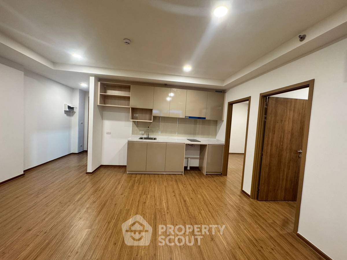 picture 2-BR Condo at The Livin Ramkhamhaeng in Hua Mak (ID 2385865) - 3/9