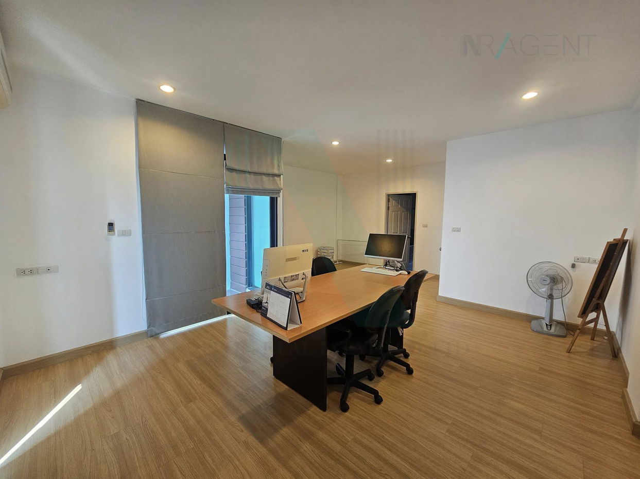 รูป 📌 ขายทาวน์เฮาส์ โครงการ อารียา แมนดาริน่า รัชดา-สุทธิสาร 4 ชั้น 3 ห้องนอน 4 ห้องน้ำ - รูปที่ 7/8