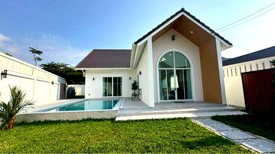 บ้านเดี่ยวให้เช่า : 🏡 บ้านใหม่พูลวิลล่าให้เช่า – มาบประชัน พัทยา ✨ บ้านสวยสไตล์โมเดิร์น พร้อมสระว่ายน้ำส่วนตัว