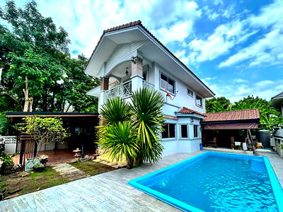 Houses for rent Chiangmai Night Safari : Pool villa for rent near international schools and the Royal Flora, Hang Dong, Chiang Mai