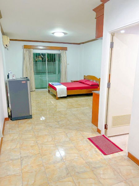 รูป  ขายด่วน! อพาร์ตเมนต์ทำเลทอง พัทยากลาง บางละมุง ชลบุรี  - รูปที่ 4/8