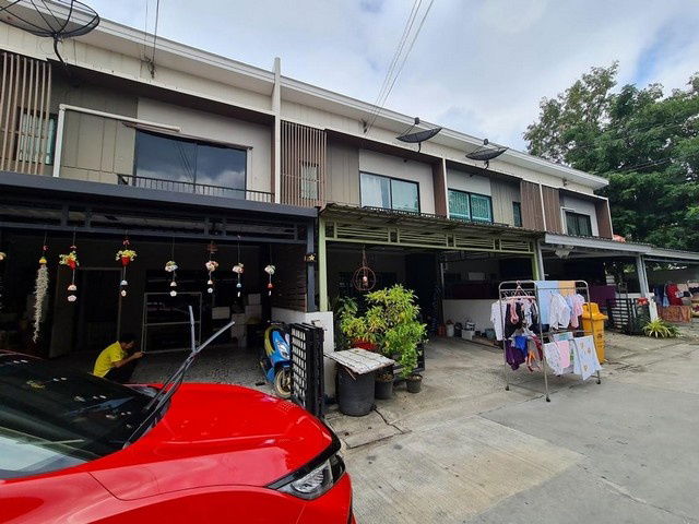 picture FOR SALE  TOWNHOUSE PROPERTY  2070000 BAHT. - 6/8