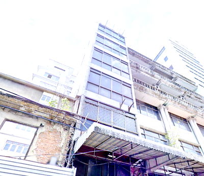 Shophouses for rent Thammasat University : Royal Pier Cheapest in Songwad 8-storey commercial building ChaoPhraya River 172m. MRT SamYot MRT W