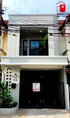 ทาวน์โฮม วัดพระยาสุเรนทร์ : ขายทาวเฮ้าส์2 ชั้น สวยมาก ขนาด 16 ตรว. หมู่บ้านเลิศอุบล ซ.4,6 รามอินทรา 65,67