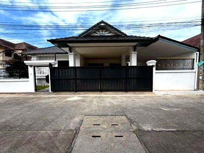 Houses for sale Krathinglai Beach : Single-storey detached house for sale, Parinsiri Village, Nong Ket Yai, Pattaya, Bang Lamung, Chonburi