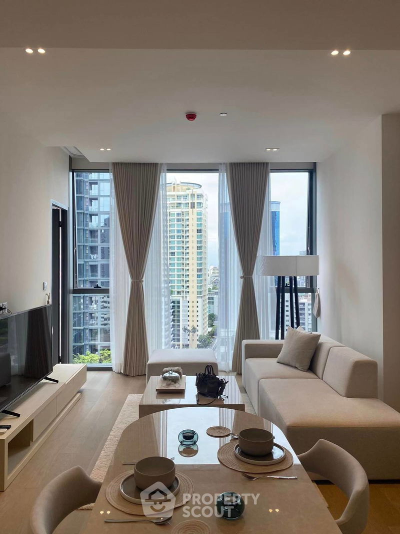 Condos for rent : 1-BR Condo at The Strand Thonglor near BTS Thong Lor (ID 1477194)