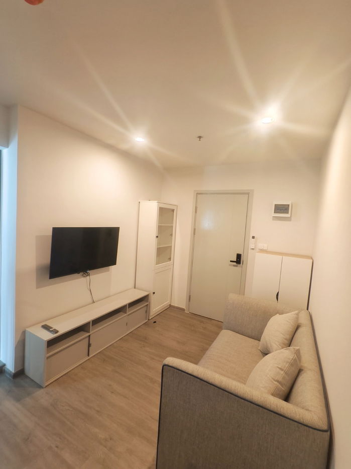 picture Regent Home Wutthakat Condo for Rent — Nearby Locations  BTS Wutthakat ~180 m - 1/15