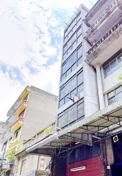 space for elevator installation 7bed Cheapest in Songwad 8-storey commercial building MRT SamYot MRT