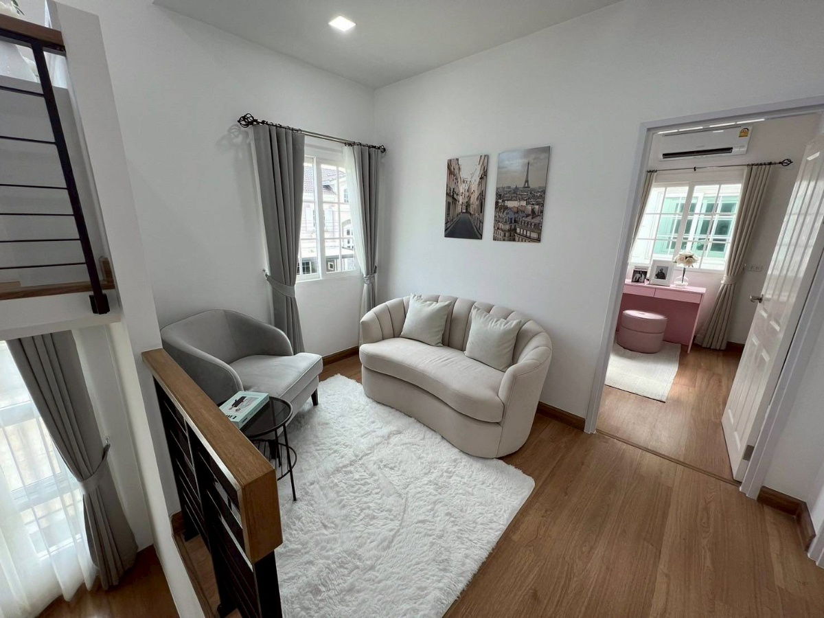 รูป ให้เช่าบ้านเดี่ยว โครงการ เพรสทีจ พระราม 9 - กรุงเทพกรีฑา (Prestige Rama 9 - Krungthep Kreetha)  ราคาเช่า 50,000 บาทต่อเดือน - รูปที่ 11/17