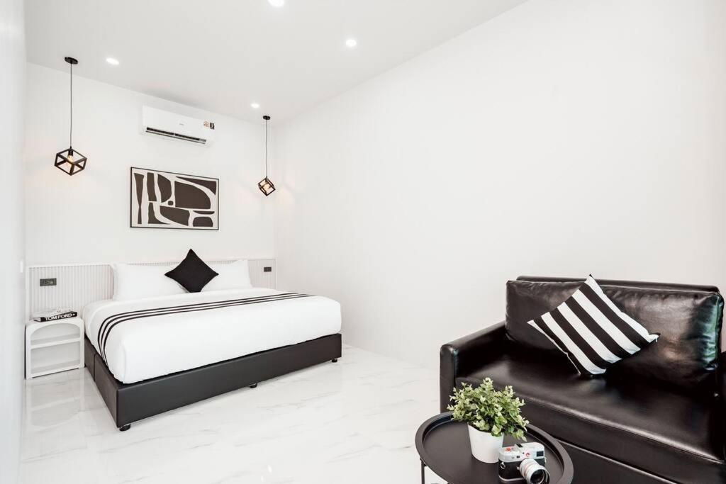 picture For rent pool villa for living and business nearly beach 500 meter Pattaya Najomtien  - 15/50