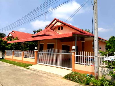 เช่าบ้านเดี่ยว ตำบลอรัญญิก : 📢บ้านเดี่ยวว่างให้เช่า 🎈พิกัด:สระสี่เหลี่ยม23(ซ.จอมฟ้า) ต.อรัญญิก กลางเมืองพิษณุโลก