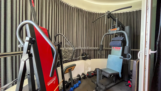 🛏️ 2 ห้องนอน - 🛁 4 ห้องน้ำ - 🏙️ Sea View - 🌏 ชื่อชาวต่างชาติ - 🏢 Peak Condominium Pattaya - รหัส: PEAKC07