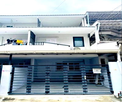 เช่าทาวน์โฮม เขตจตุจักร :  ให้เช่าทาวน์โฮม 3 ชั้น  พหลโยธิน 32 ซอยเสนานิคม 4 / ใกล้ MRT เสนานิคม 400 เมตร / เฟอร์นิเจอร์ครบ  / อยู่อาศัย หรือ Home Office จดบริษัทได้