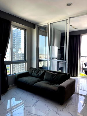 ขายคอนโด : ขาย 𝐓𝐡𝐞 𝐁𝐚𝐬𝐞 สุขุมวิท 77 |ราคา 2.85 ล้านบาทฟรีโอน ห้องแรร์‼️ ห้องมุม ชั้นบนสุด  โทร 0622423154