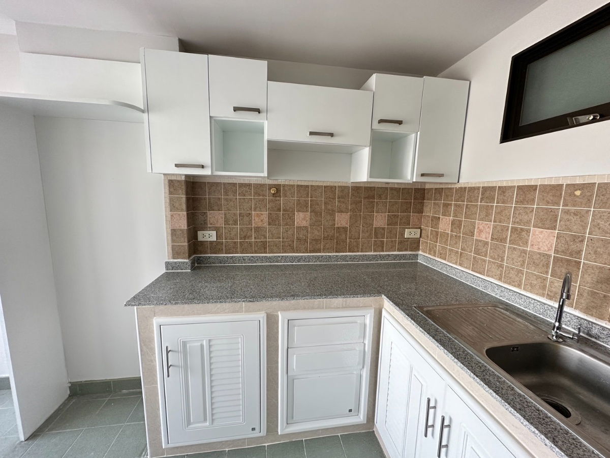 picture For Rent : Lumpini Ville Phra Mae Maree - Sathorn  - 10/18