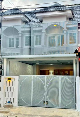 ขายทาวน์โฮม : หมู่บ้าน ช. รุ่งเรือง 6  บางบัวทอง   ใกล้รถไฟฟ้าสถานีแยกบางพลู   ใกล้เซ็นทรัล เวสเกต