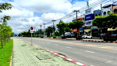 ทาวน์โฮมให้เช่า : 🌳 บ้านสวยตรงข้ามสวนหลวง ร.9 | 4 นอน 5 น้ำ | แอร์ 5 ตัว | ทำเลดีน่าอยู่สุดๆ